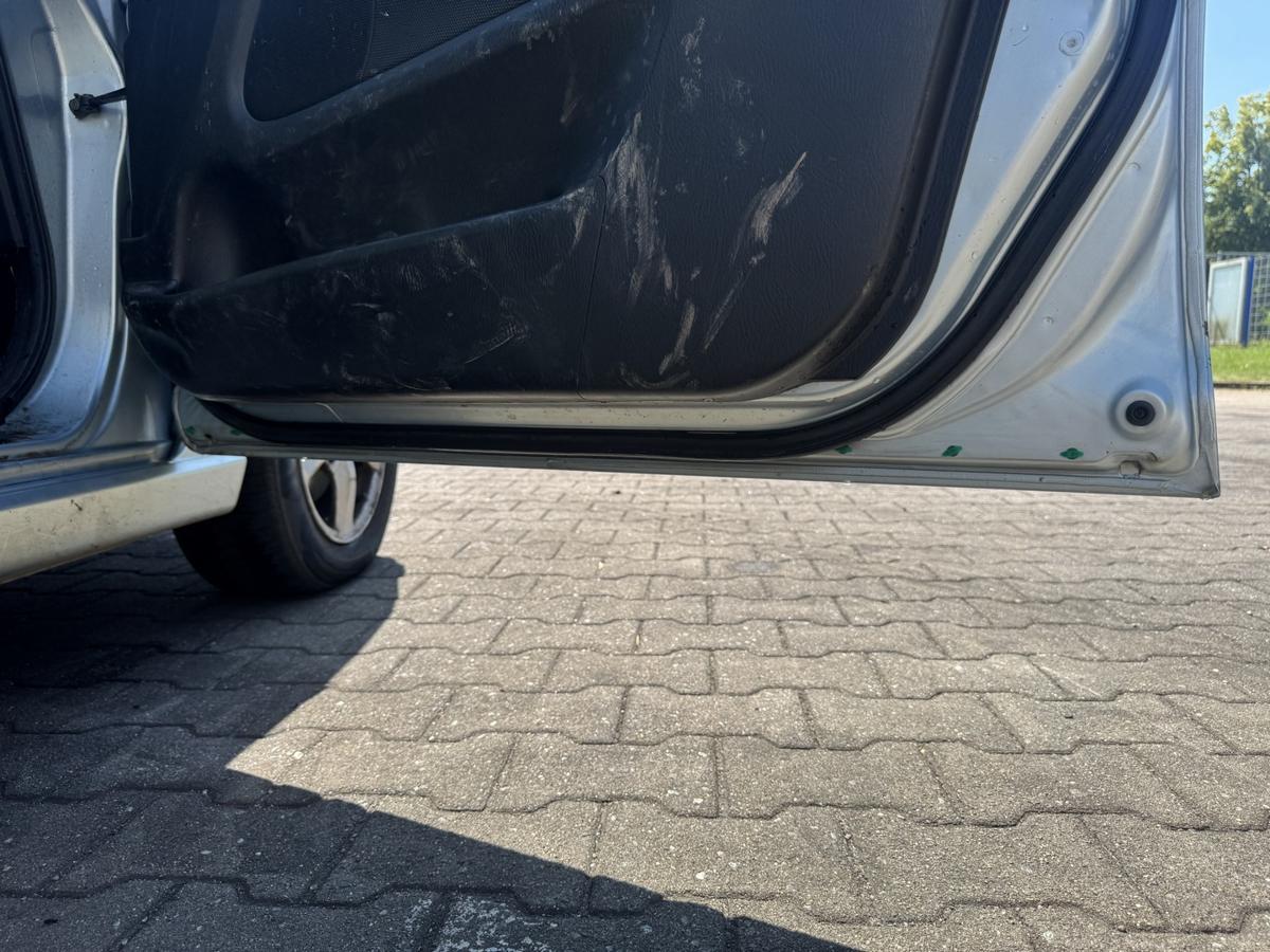 Honda Stream RN1 original T&uuml;r vorn rechts BG51M Opal Blue Silver Met Rohbau Bj.2004
